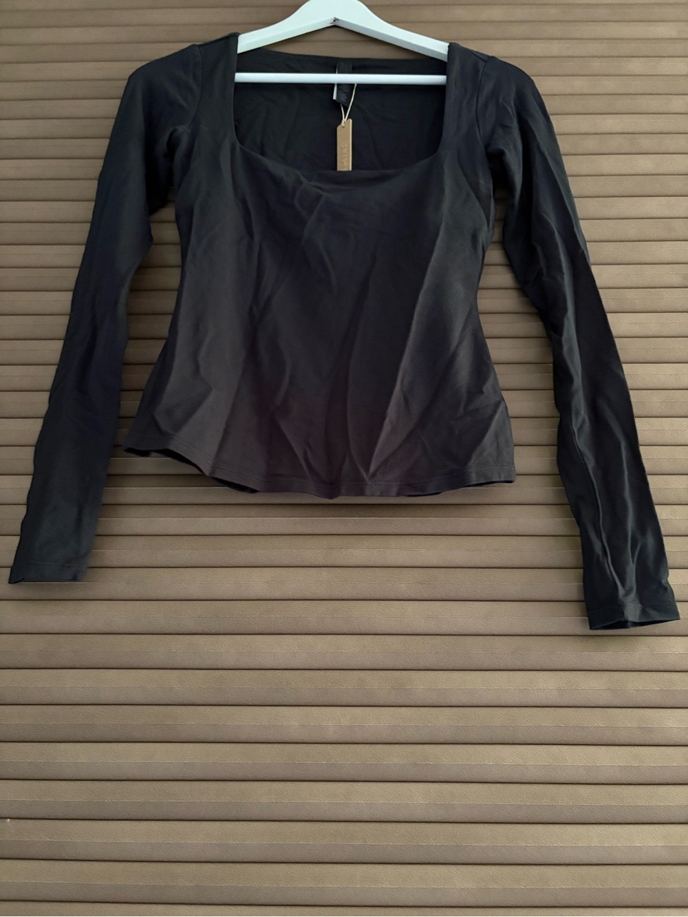 SKIMS Black Long-Sleeve Square Neck Slim Top size S